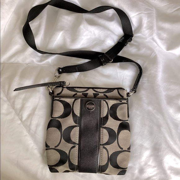 Coach Crossbody - Picture 1 of 2